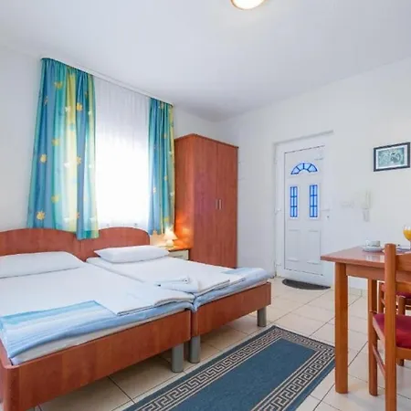 Lejlighed Borna With Free Parking