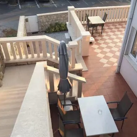 Borna With Free Parking *