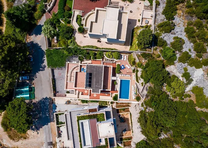 Borna With Free Parking Апартаменты Дубровник