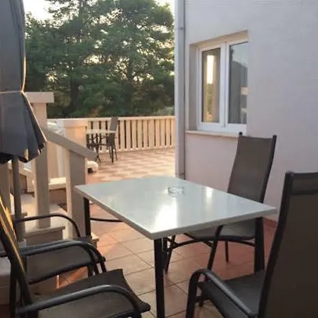 Borna Apartment *